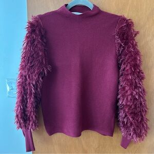 Sweater Women’s Dramatic Sleeves Size M Burgundy Mock Neck Long Sleeve